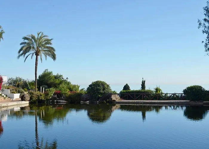 Stunning Duplex In Capistrano Playa, Nerja