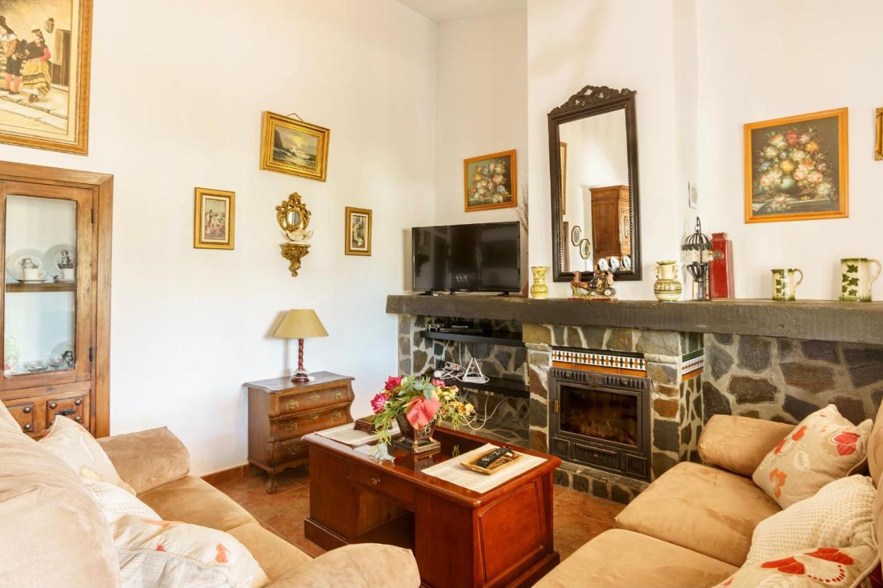 Maravillas Villa *