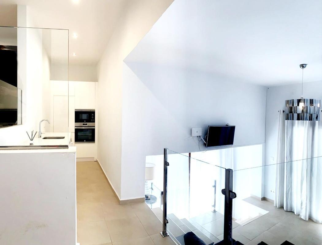 Stunning Duplex In Capistrano Playa, Apartment Nerja