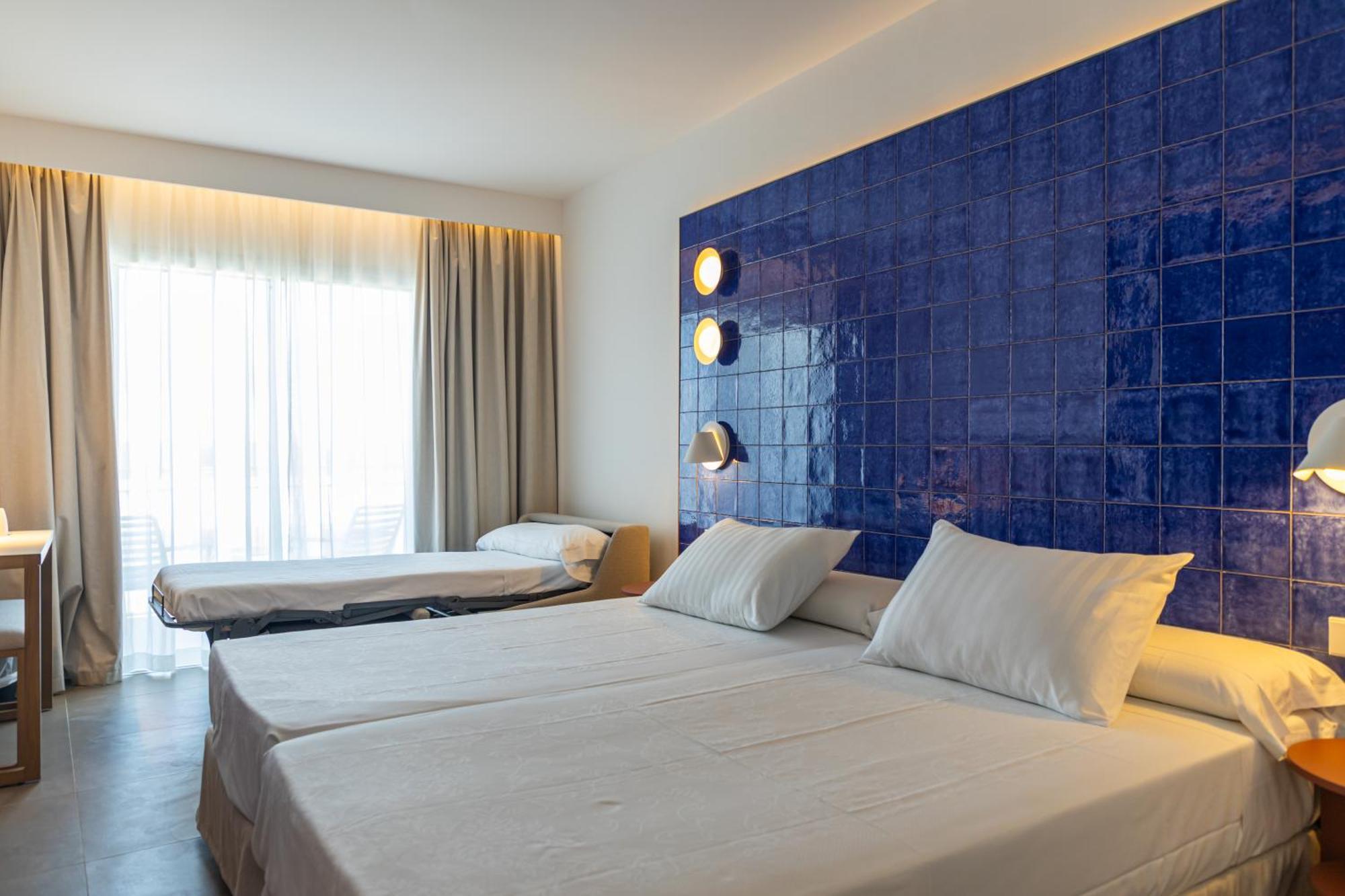 Perla Marina Hotel 4*