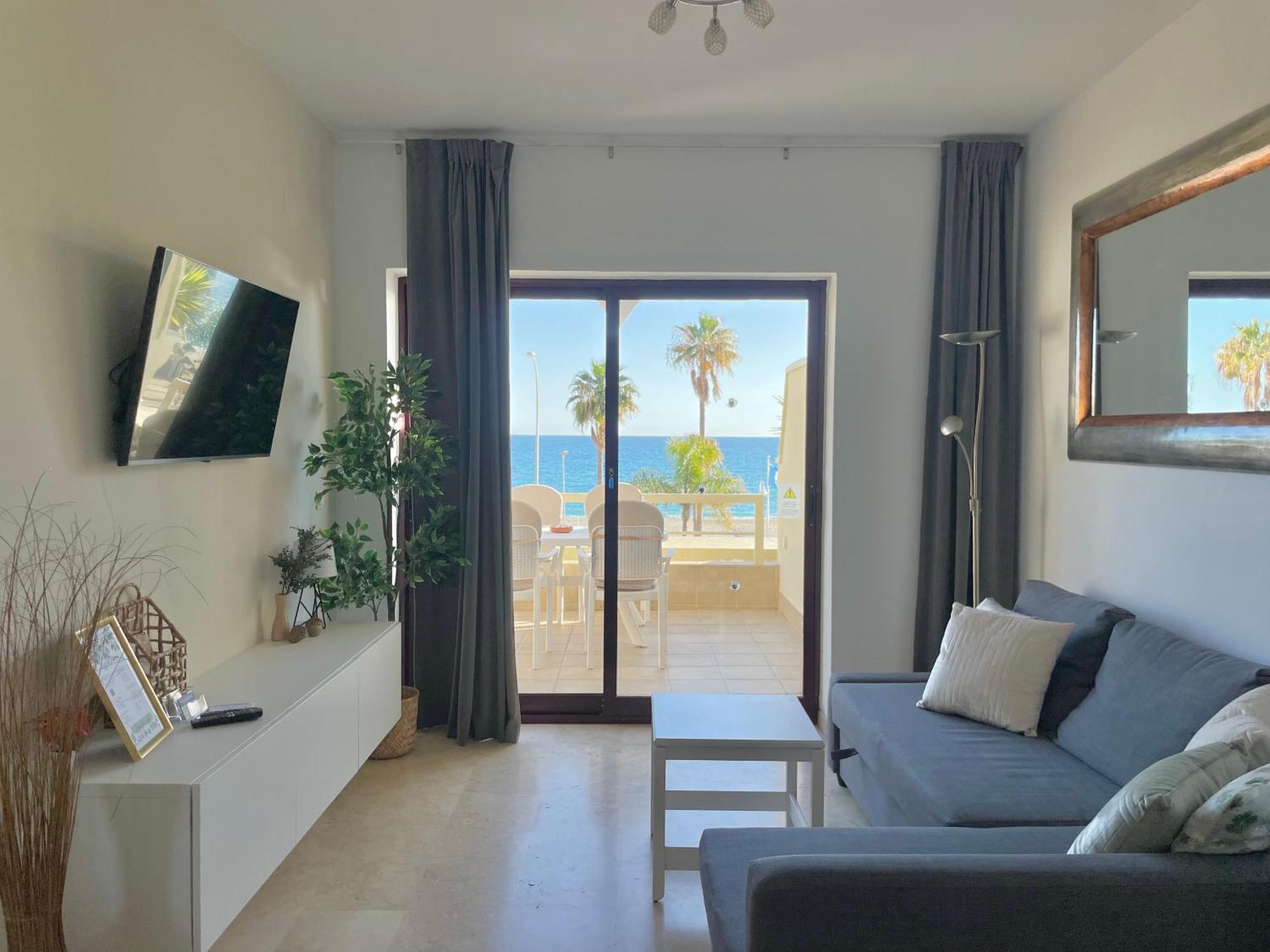 Luxury, Frontline Burriana Beach, Apartment *