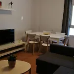 Piso Centrico Reformado / Apartment In The Center