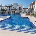 Pueblo Andaluz