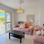 Hawaii 1St Floor Burriana, Nerja