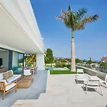 Sea Gardens Villa