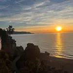 Nuevo Apartamento Nerja Con Parking Y A 300 Metros Playa