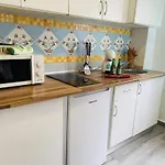 Estudio Jimena Carabeo En El Centro De Nerja