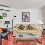 2 Bedrooms 2 Bath