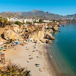 Apartamento En El Centro De Nerja