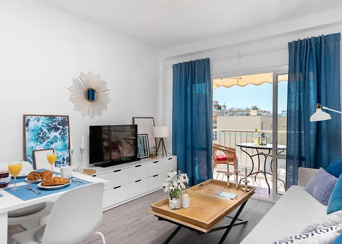 Cozy Apartment Next To The Beach And Nerja Center