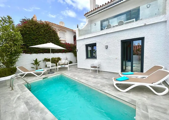 Wonderful House By The Sea