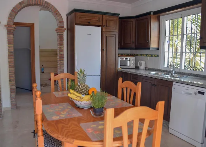 Nerja Paradise Rentals - Villa Flamingo