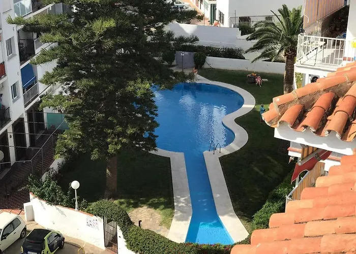 Centrally Located And Comfortable Studio Apartment In Nerja 4B