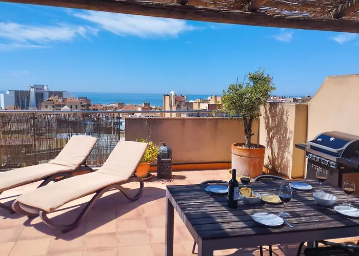 Penthouse With Amazing Sea Views And Parking
