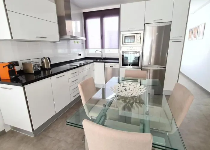 Apartment La Cruz 8 Silhouse