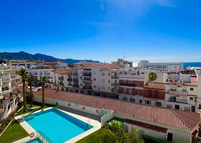 Wonderful Flat With Seaview In Nerja