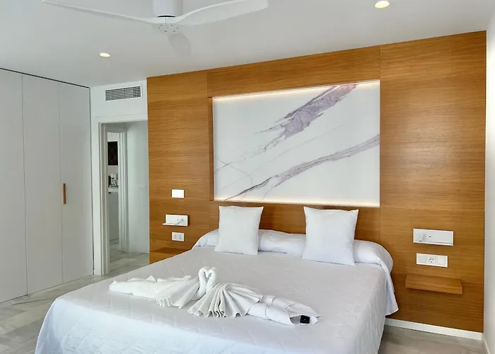 Smile Cavana Apartments