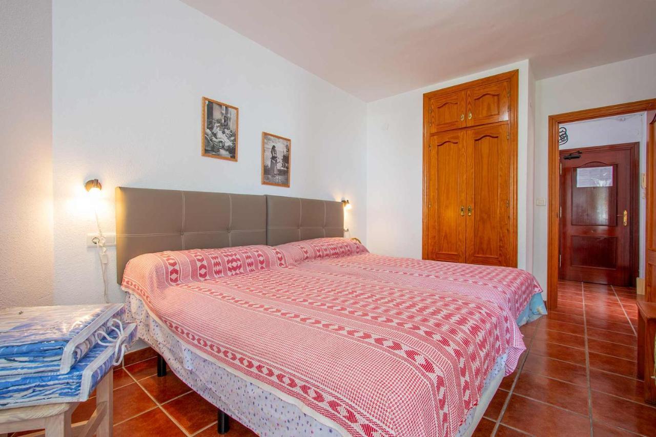 En Edificio Torresol, 1ª Linea De Playa En Appartement Nerja