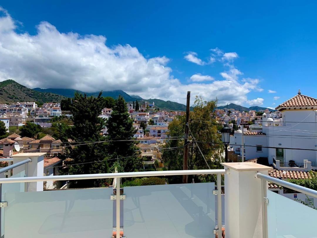 Superior Family Town Centre Close To In Peaceful Residential Zone *
