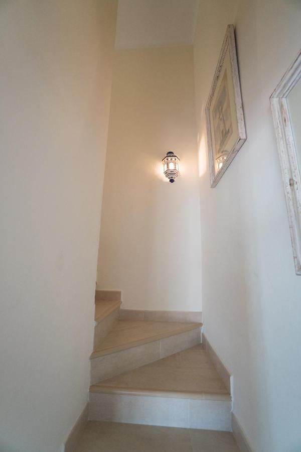 Urb. La Hacienda, 16 Apartamento