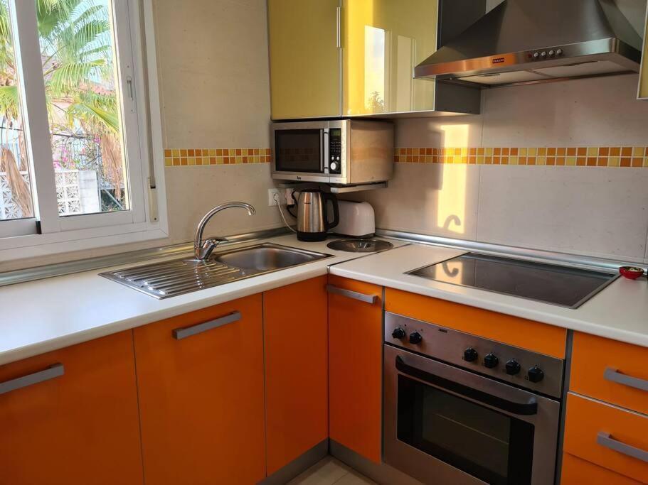 Bonito En Pinal Del Mar Apartamento Nerja