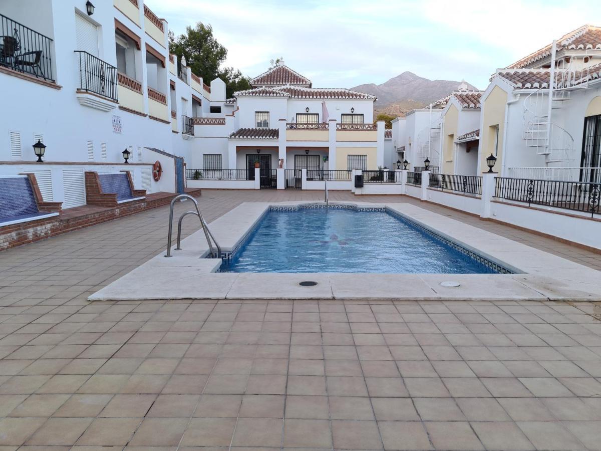 Bonito En Pinal Del Mar Apartamento Nerja