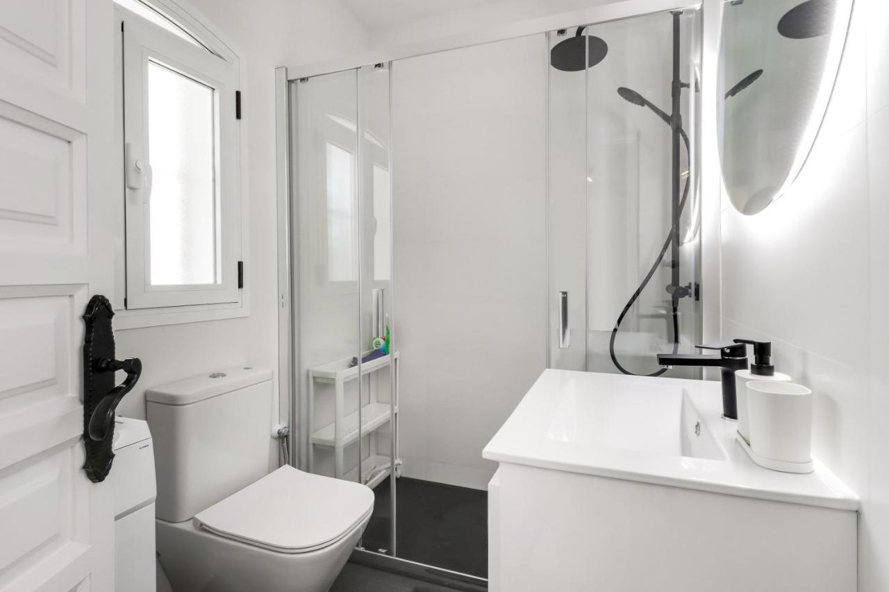 1 Bedroom In Verano Azul, Free Wi-fi Apartment Nerja