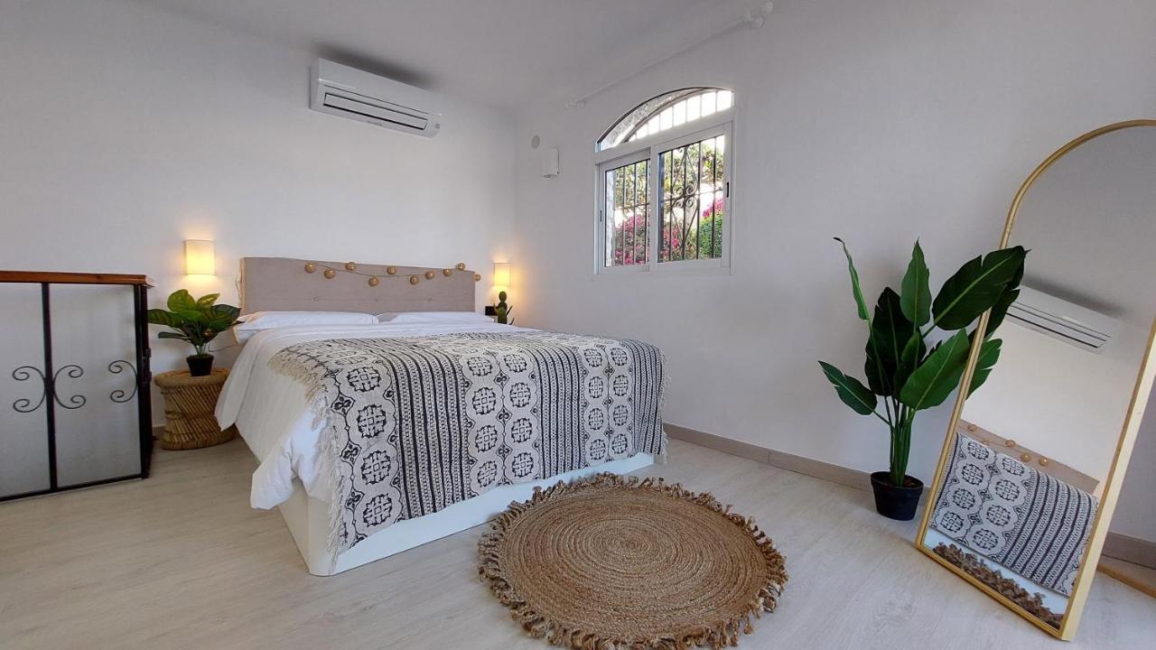 Сasa de vacaciones New Boho With Balcony, Private Garden And Communal Pool Nerja