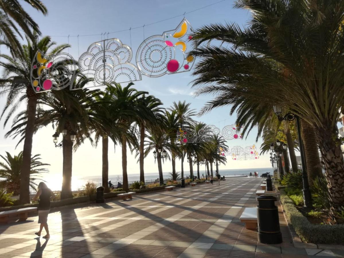 Apartment Sea & Pool View Garden Palmeras Nerja