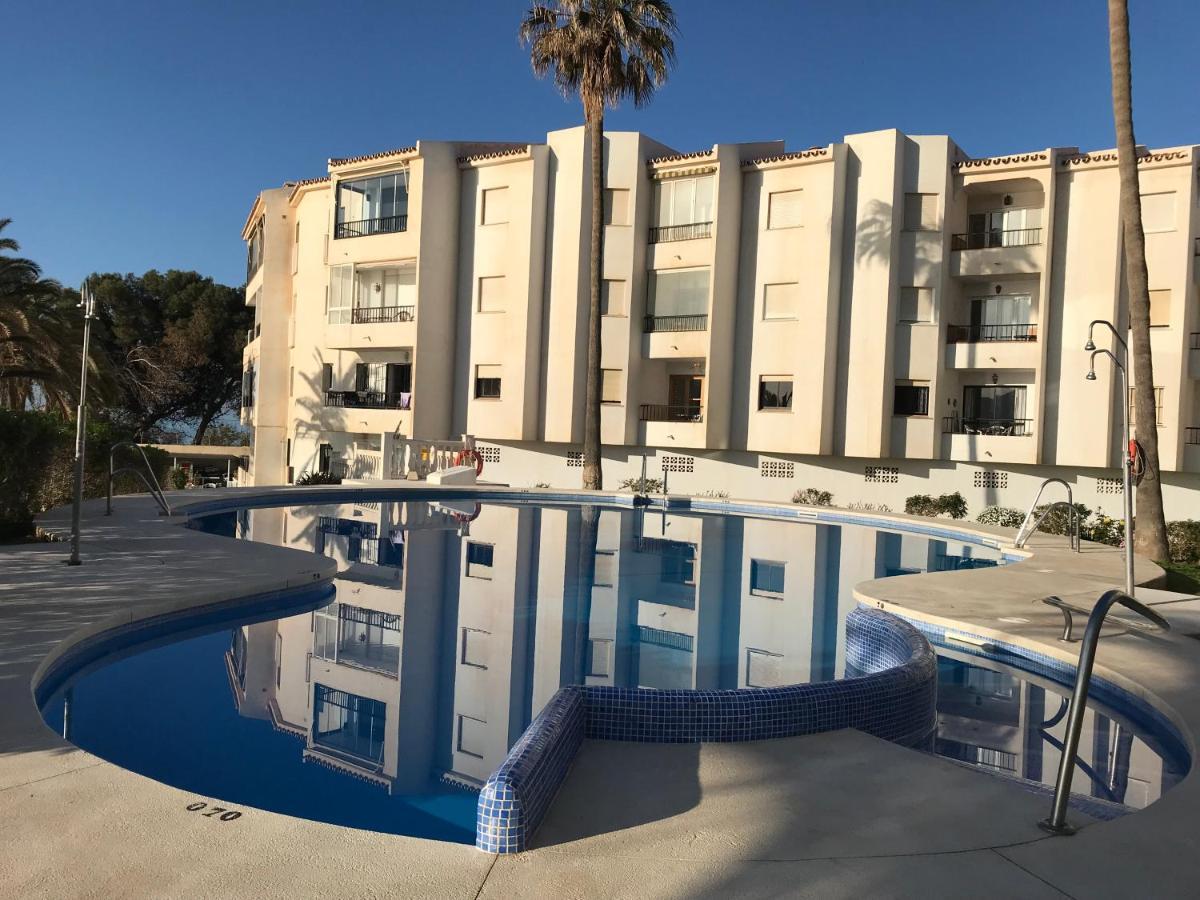 Apartment Sea & Pool View Garden Palmeras *