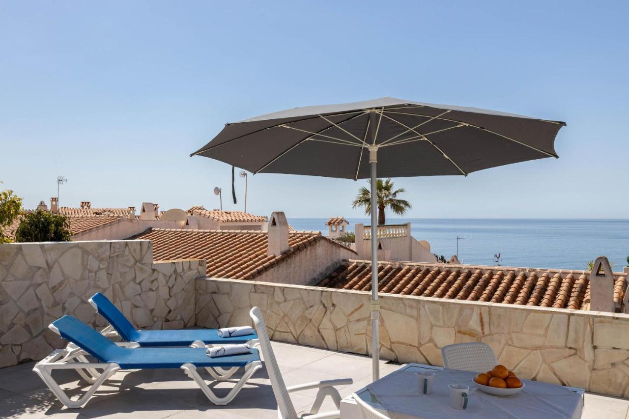 Wonderful House Just Above The Sea