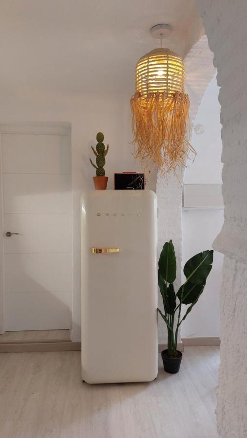 New Boho With Balcony, Private Garden And Communal Pool *