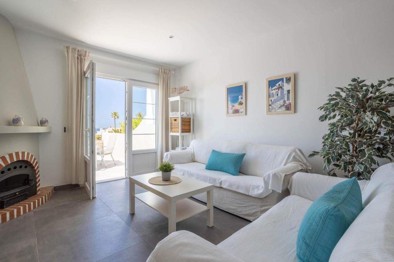 Holiday home Wonderful House Just Above The Sea *