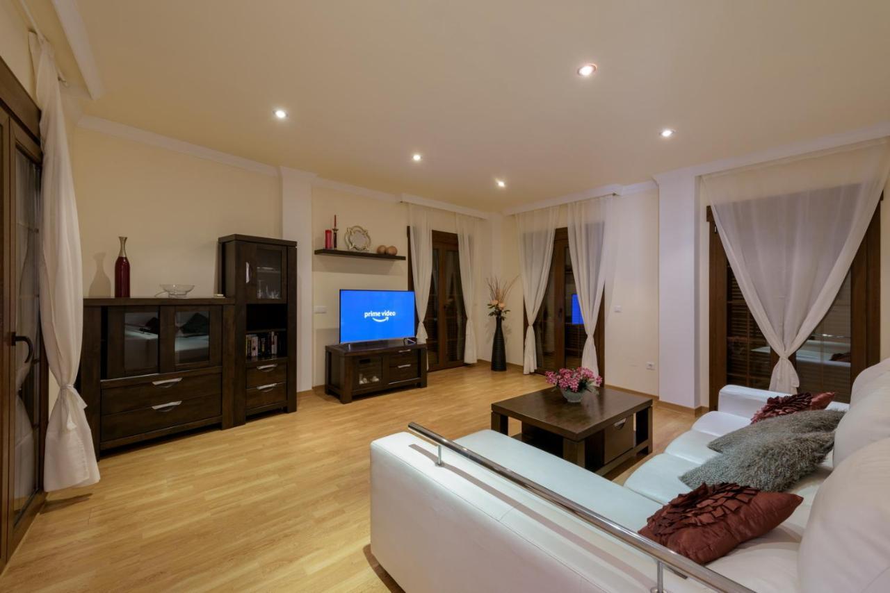Centrico Sibarys - 1 Dormitorio- Calle Pintada *