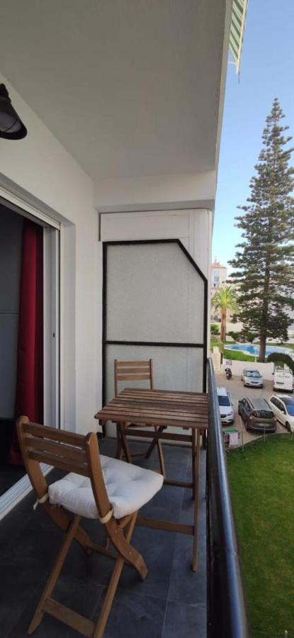Centrally Located Studio In 2h Apartment Nerja