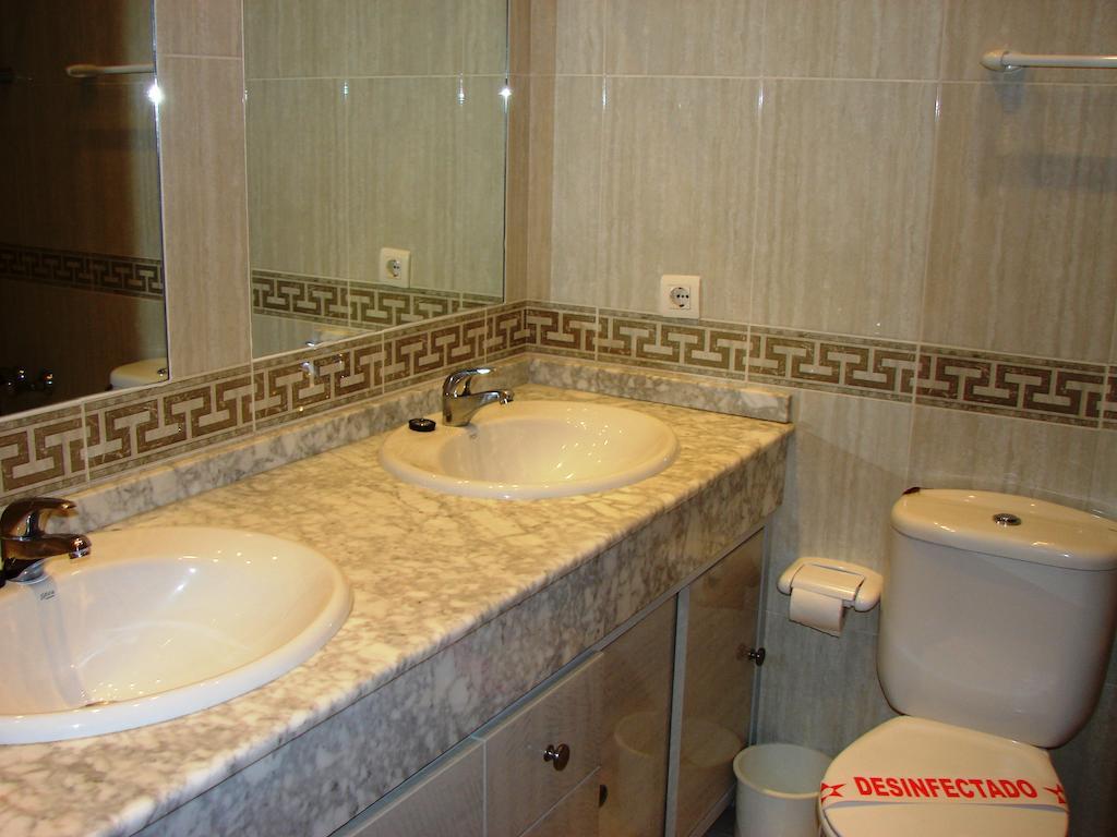 Urb. La Hacienda, 16 * Nerja