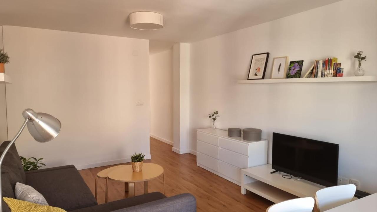 Piso Centrico Reformado / In The Center Apartment Nerja