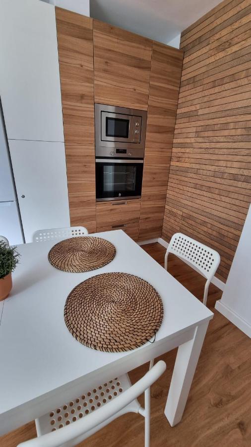 Apartment Piso Centrico Reformado / In The Center *