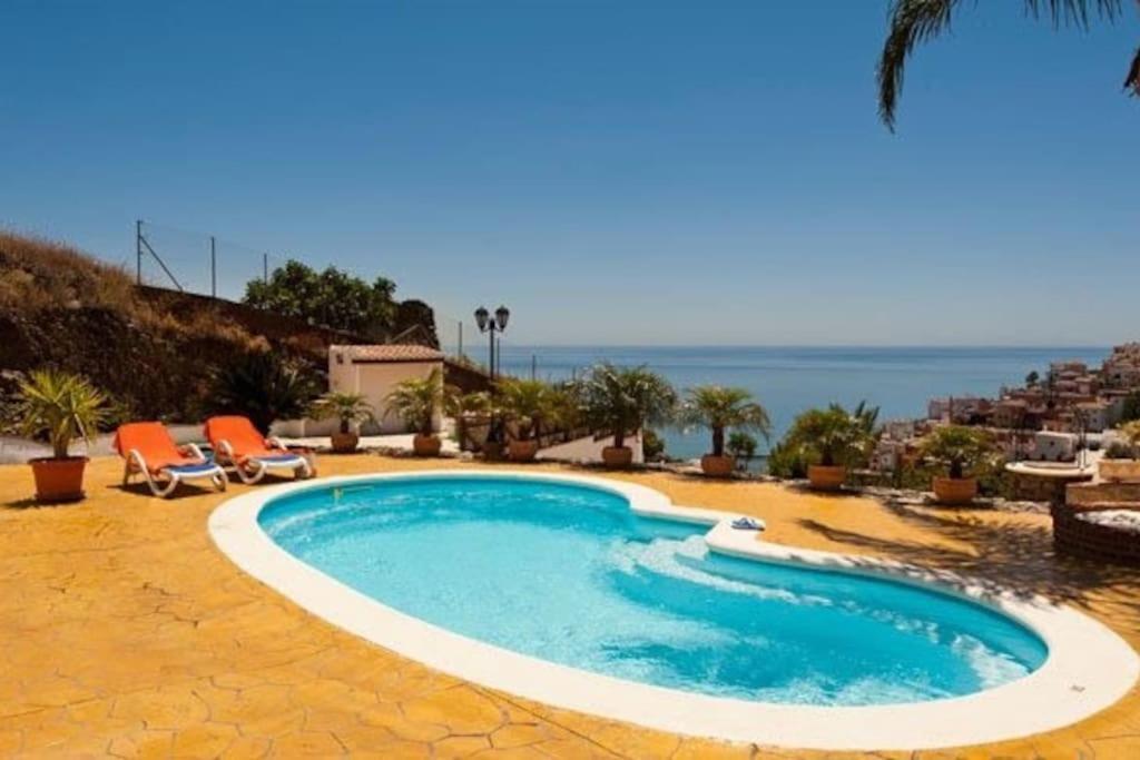Casanova Villa *