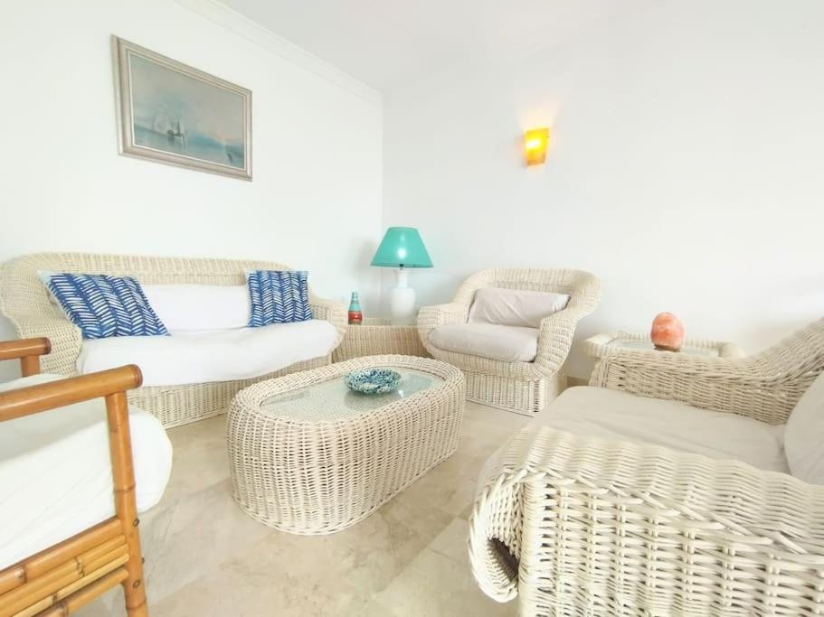 Apartment Beautiful 2 Bedroom In Calle Carabeo, *