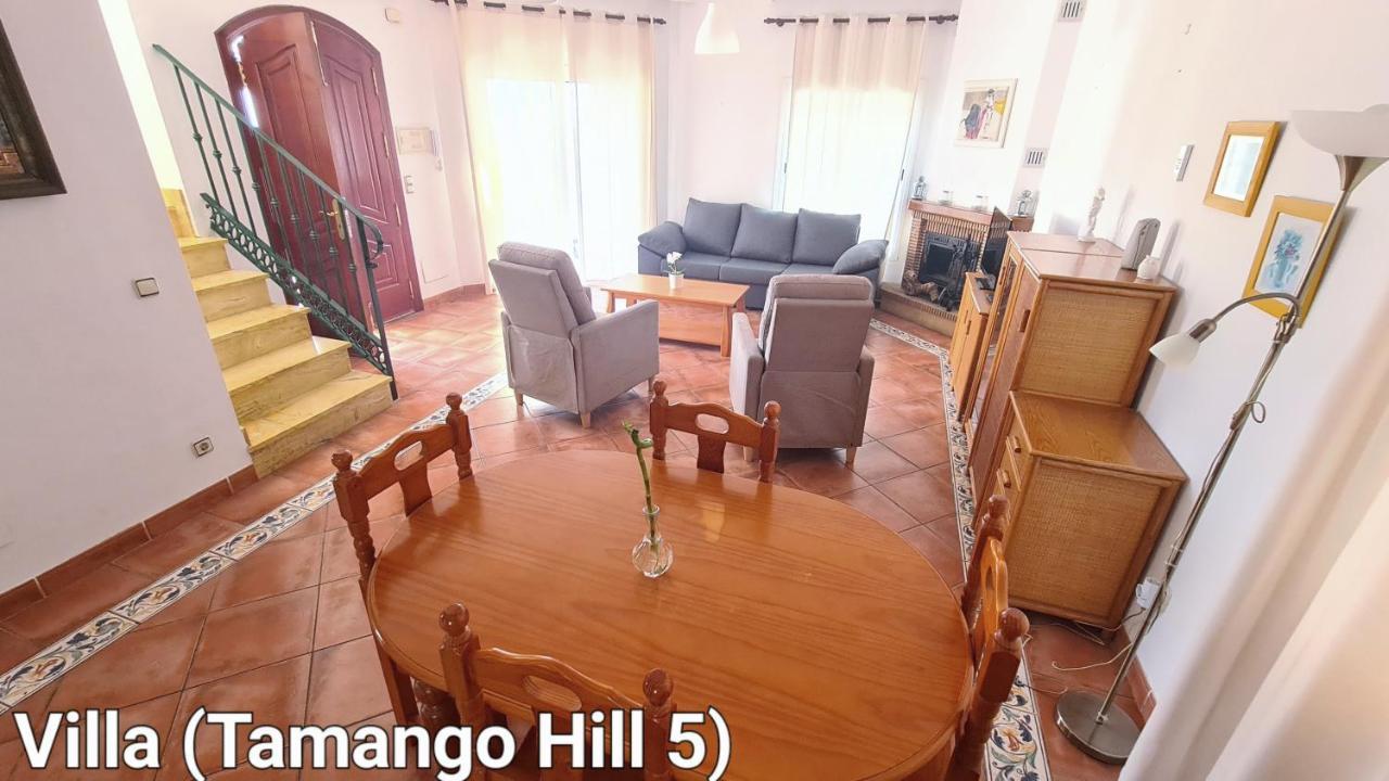 Silhouse Villas