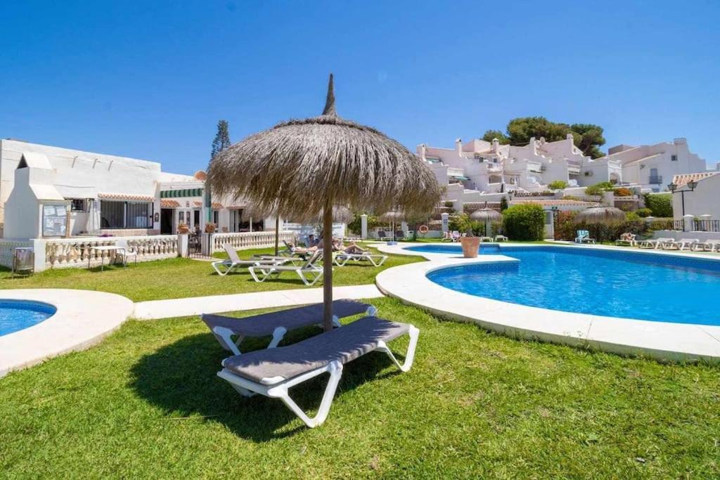 Tropicana Townhouse, 2 Bedroom Next To The Pool