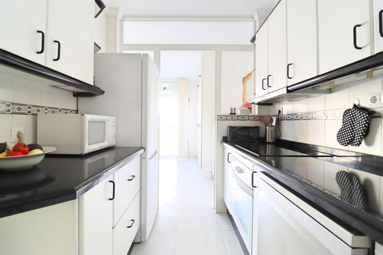 2 Bedroom In With Pool And Seaview Appartement