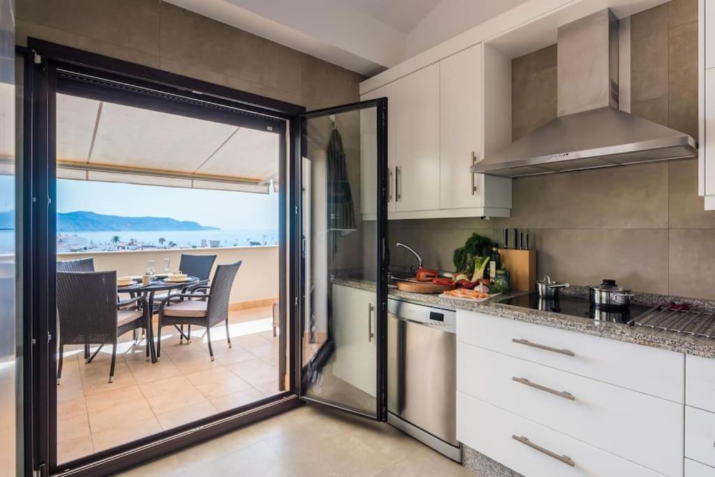 Old Town Nerja, Stunning Sea Views *