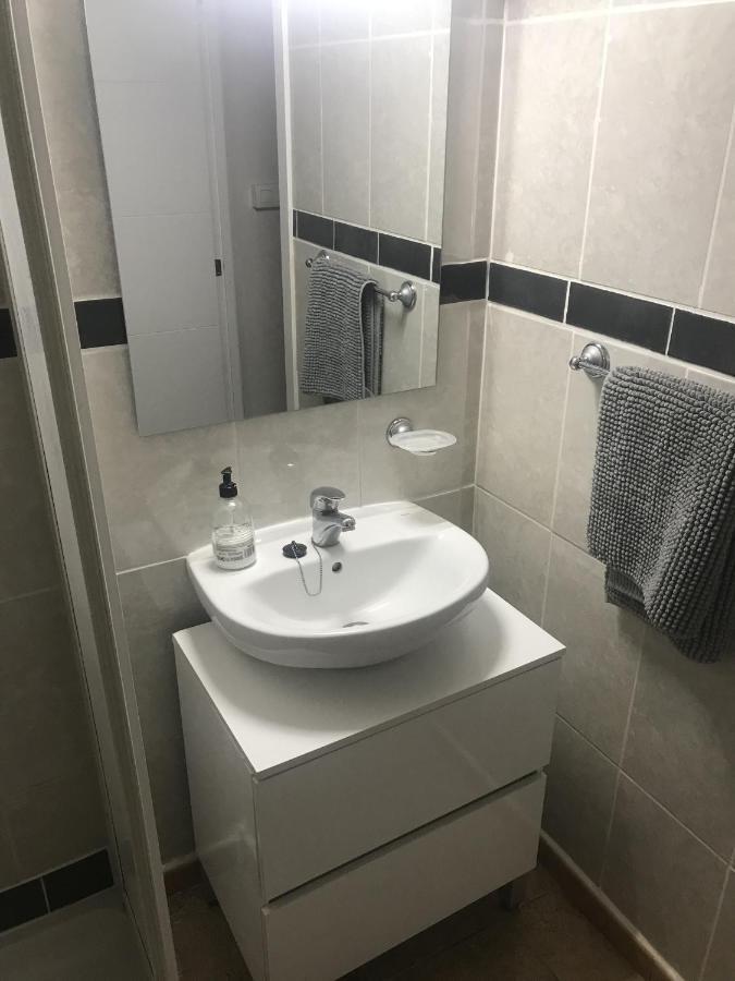 Centrally Located And Comfortable In 4b Appartement