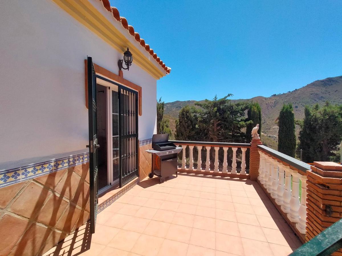 Villa Rural Rio De La Miel *
