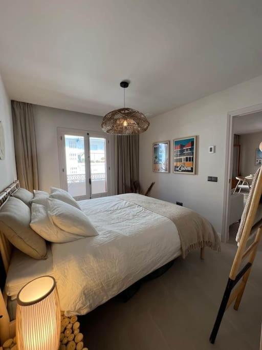 Stunning With Sea Views At Calle Carabeo, Apartamento Nerja