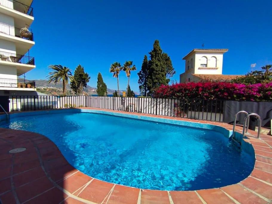 Apartamento Stunning With Sea Views At Calle Carabeo, Nerja