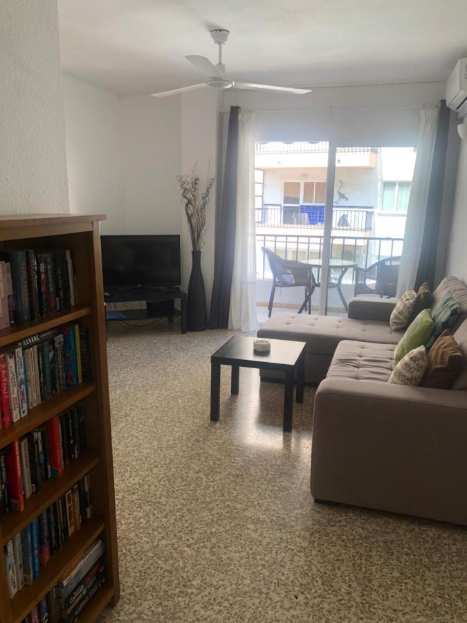Spacious 1 Bedroom Apartment, Centre 3i