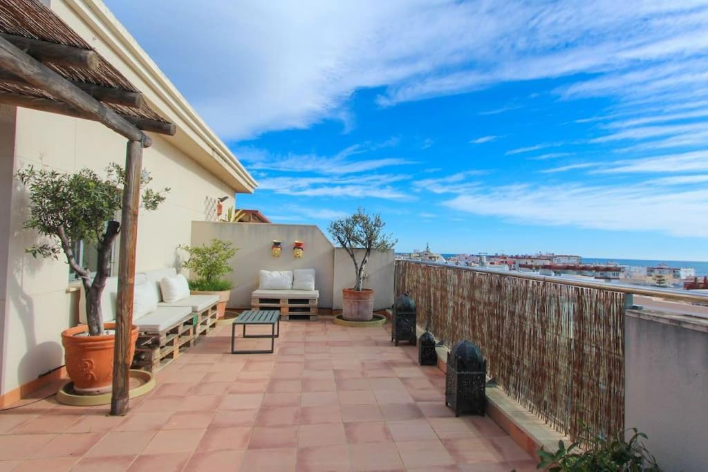 Penthouse With Amazing Sea Views And Parking Apartamento